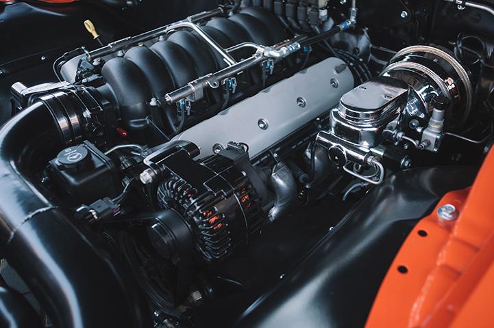 clean motor powerful sportscar engine